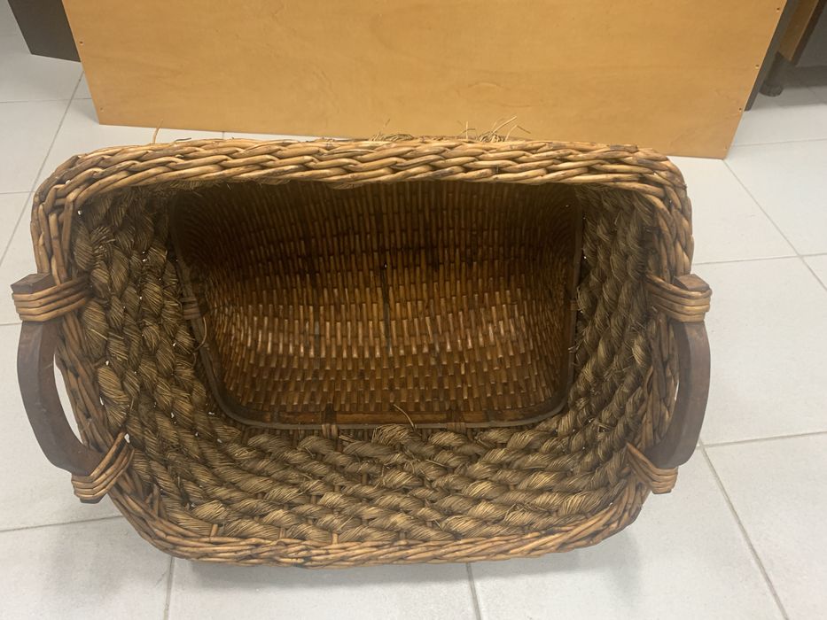 Cesto palha para lenha