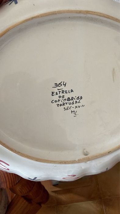 Varios pratos porcelana