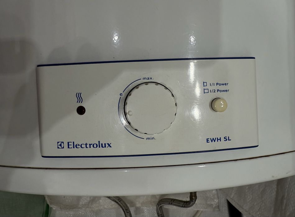 Бойлер Electrolux EWH 50 SL