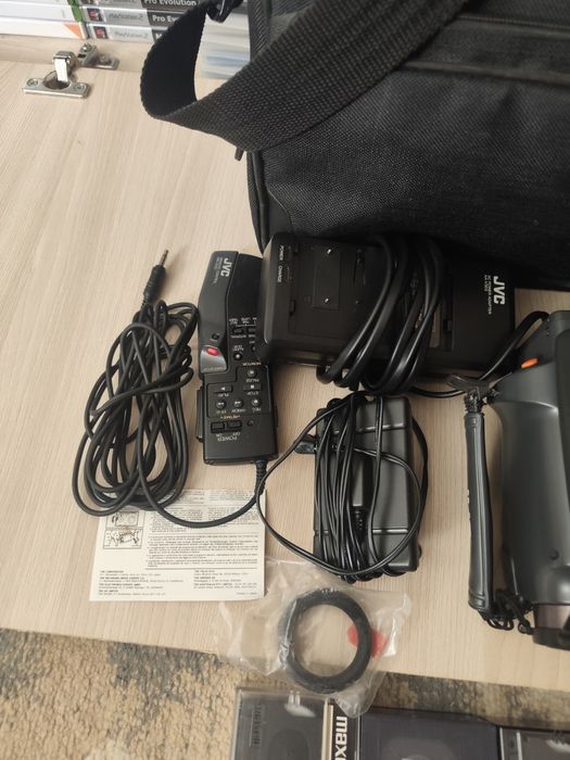 Відеокамера jvc ar gx 7