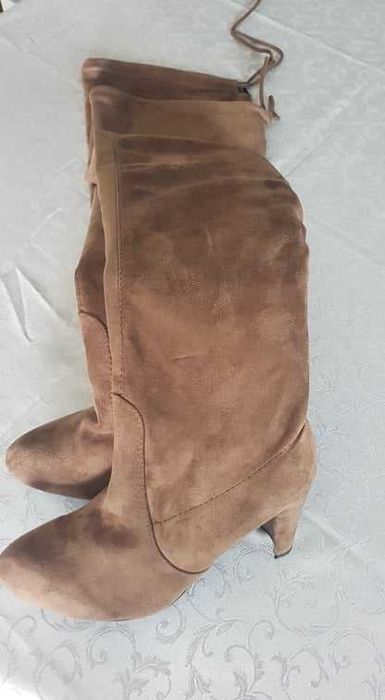 Botas Novas em Nobuck cor toupeira