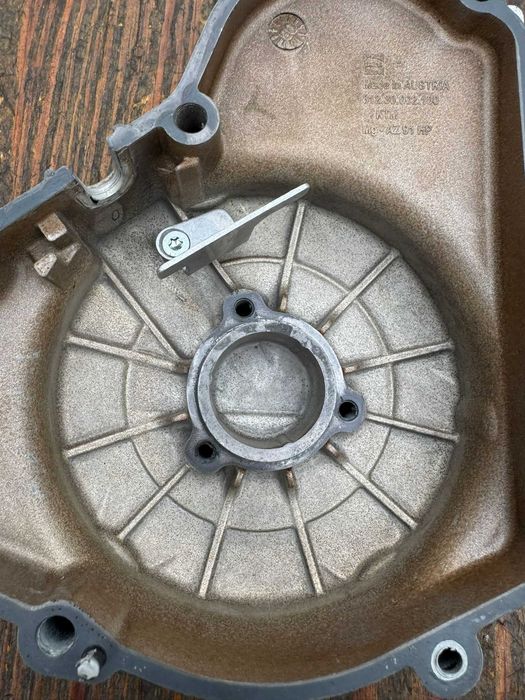 pokrywa dekiel magneta statora uzwoj husaberg fe fs fx 390 / 450 / 570