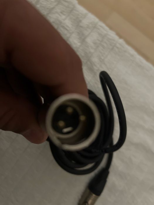 Cabo para microfone e mesa se mistura