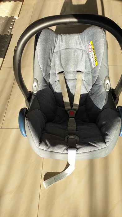Fotelik Maxi-Cosi CabrioFix + opatulak Zaffiro gratis!