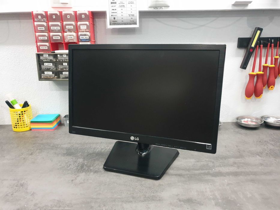 Monitor LG LED M37 de 19 polegadas