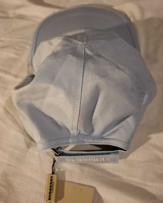 Boné novo Burberry TU - SALDO