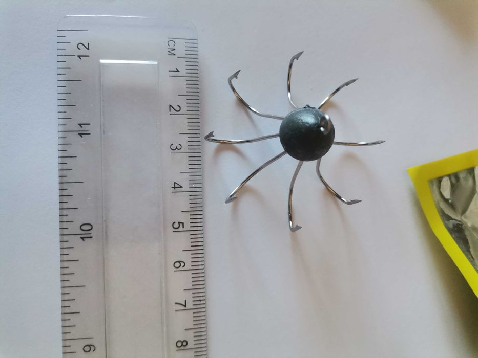 Palhaços, Amostras, Anzois, . polvo/choco (ver imagens) Material pesca