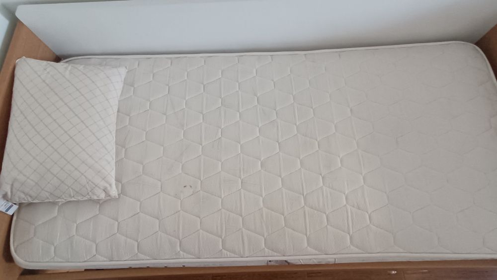 Cama+colchão+estrado