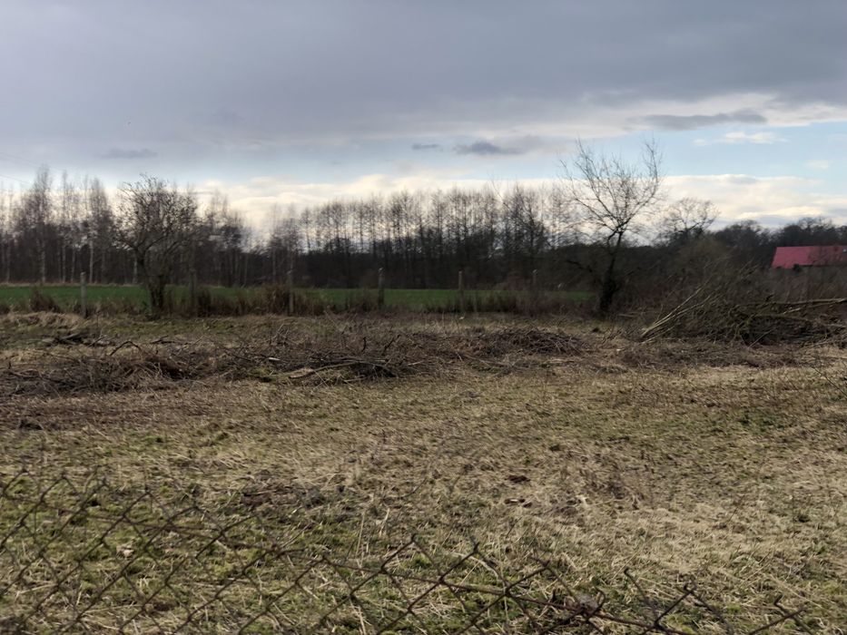 Dzialka Chróstnik 11.5 ar pod zabudowę jednorodzinną