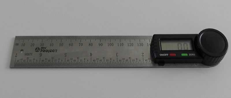 Kątomierz cyfrowy 0-360° 200 mm rozwarty 400mm LCD