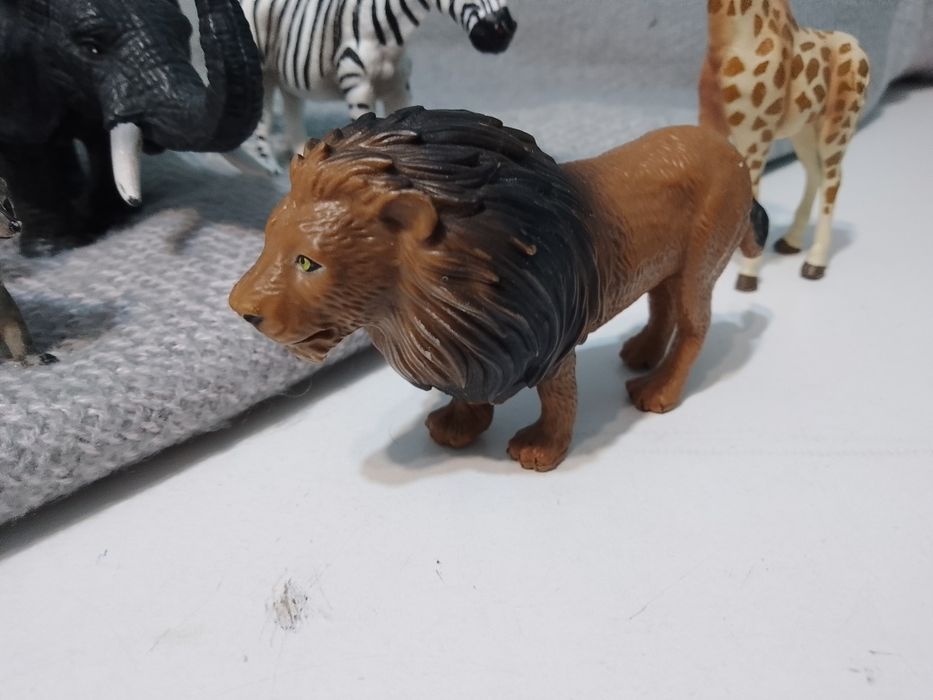 Figurki zwierzęta Lidl słoń zebra lemur żyrafa lew