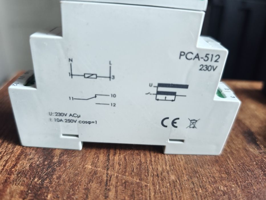 Przekaźnik czasowy PCA 512 230V AC