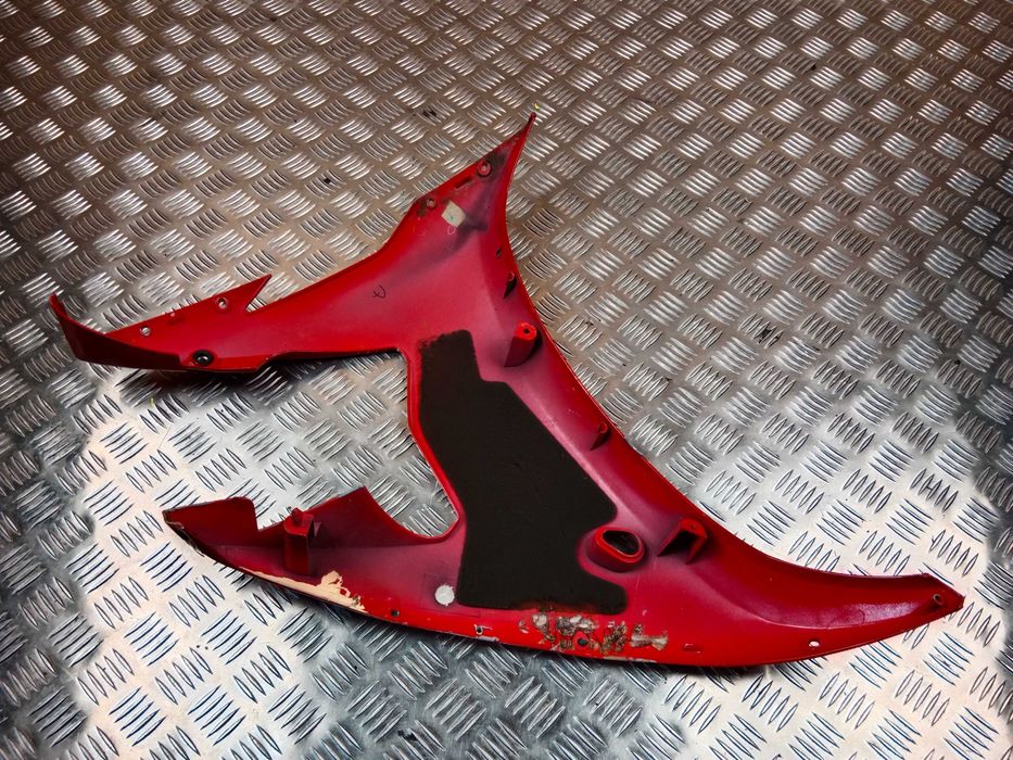 Yamaha R6 Prawy Bok Boczek Owiewka Wypełnienie 03-05