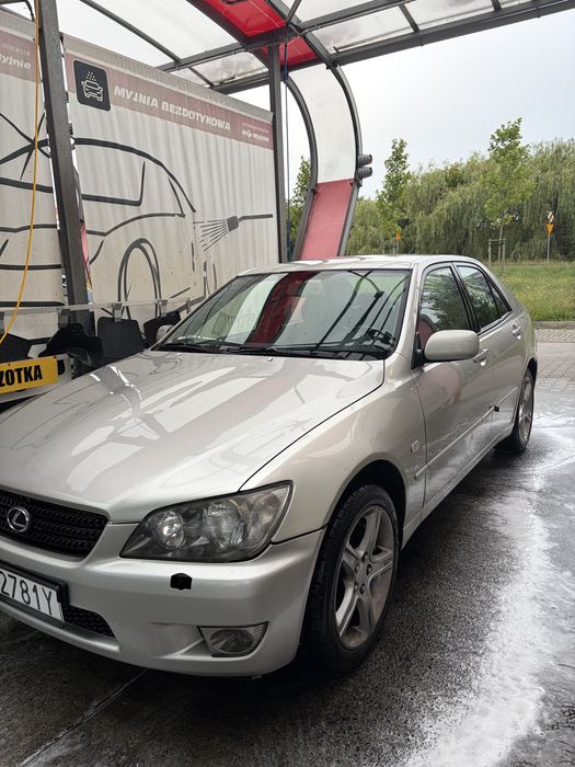 Lexus is 200 pilna sprzedaz