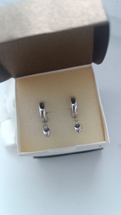 Srebrne kolczyki kółka serca