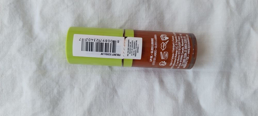 Nowy nieużywany olejek błyszczyk do ust nyx fat oil