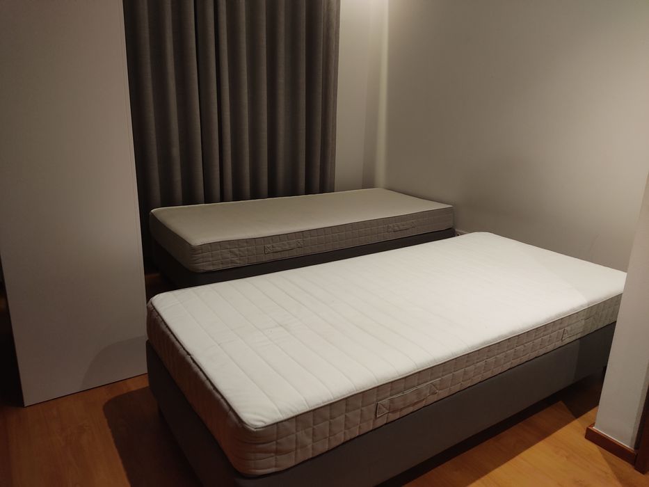 Cama com colchão solteiro 90x200