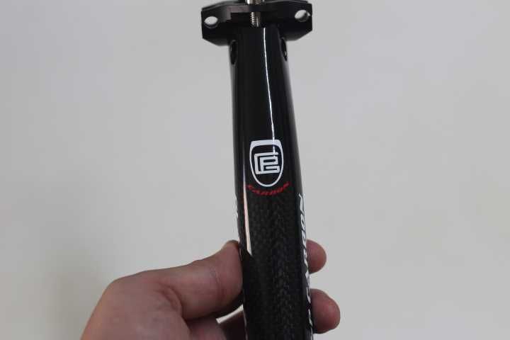 Espigao selim carbono – 31.6 mm / 400 mm