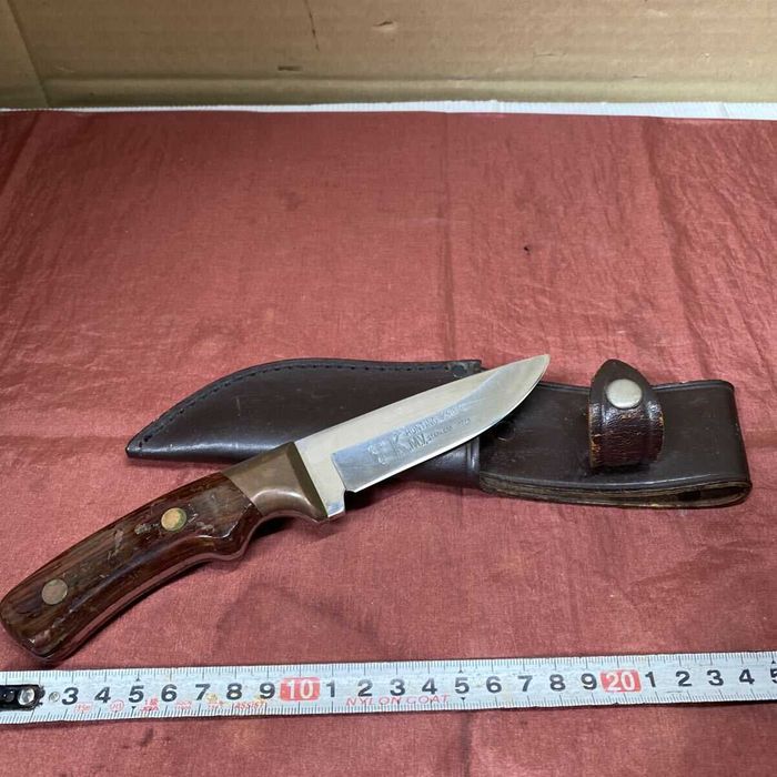 Охотничий нож K.M.V. Hunting Knife, Stainless Japan, кожаный чехол — винтаж