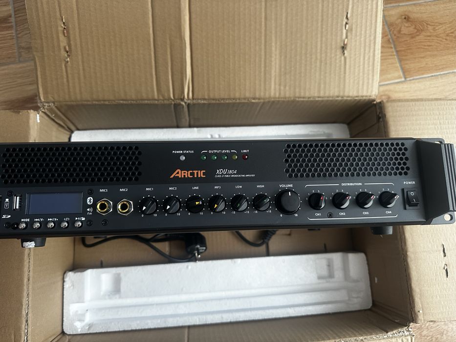 Tрансляционный усилитель ARCTIC XDU1804