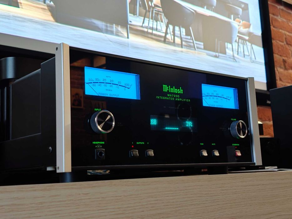 Стерео усилитель Mcintosh MA7200