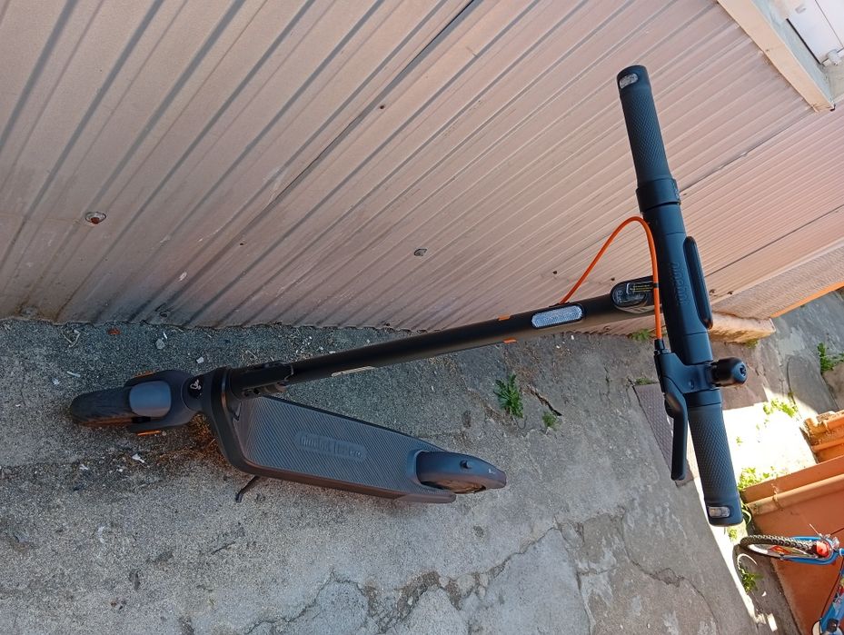 Trotinete eléctrica nine bot e2pro