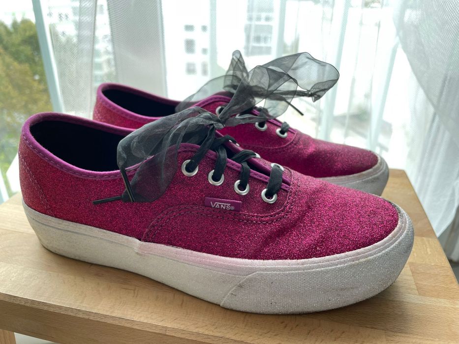 Vans Tennis Shoes – Glitter Edition