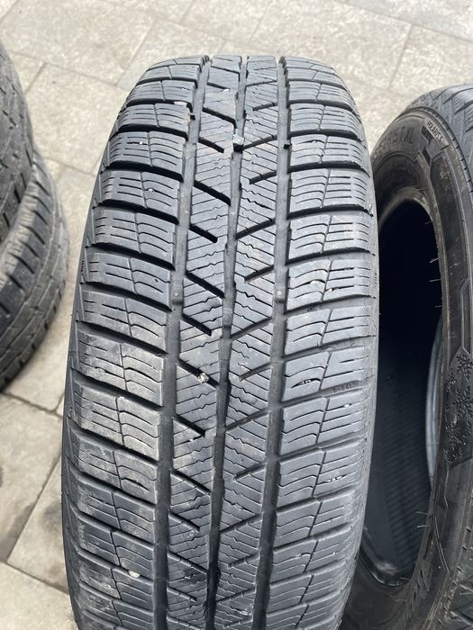 Шини резина 185/60/15 r15 Barum комплект зимні