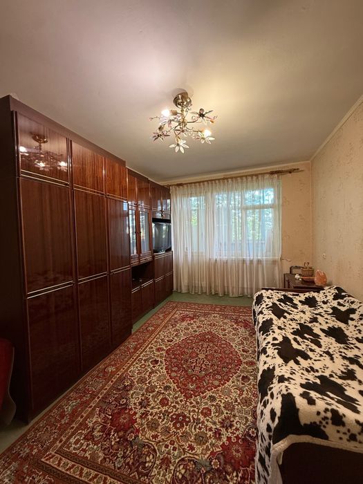 Продається 2 к квартира на Пацаєва ( Леоніда Каденюка)