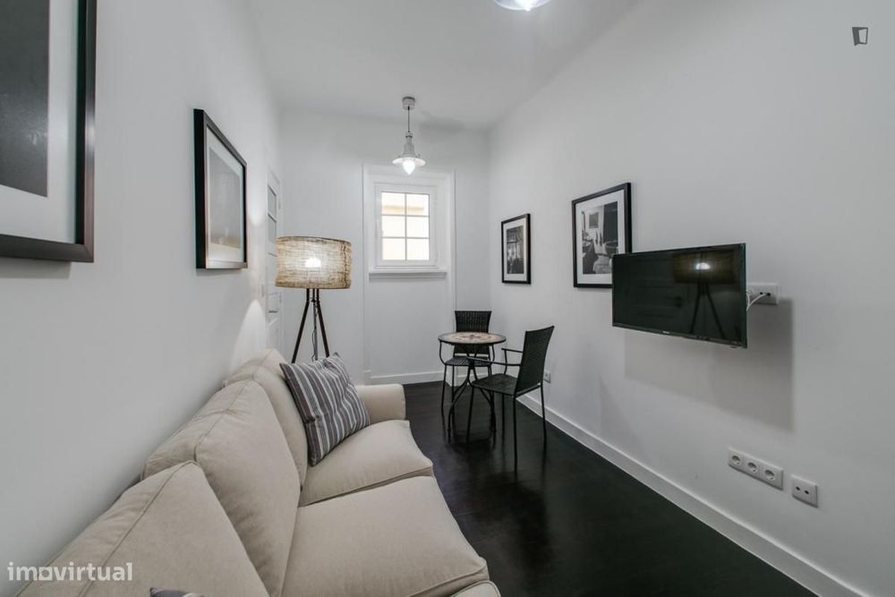 Quarto - localizado em Saldanha Lisbon