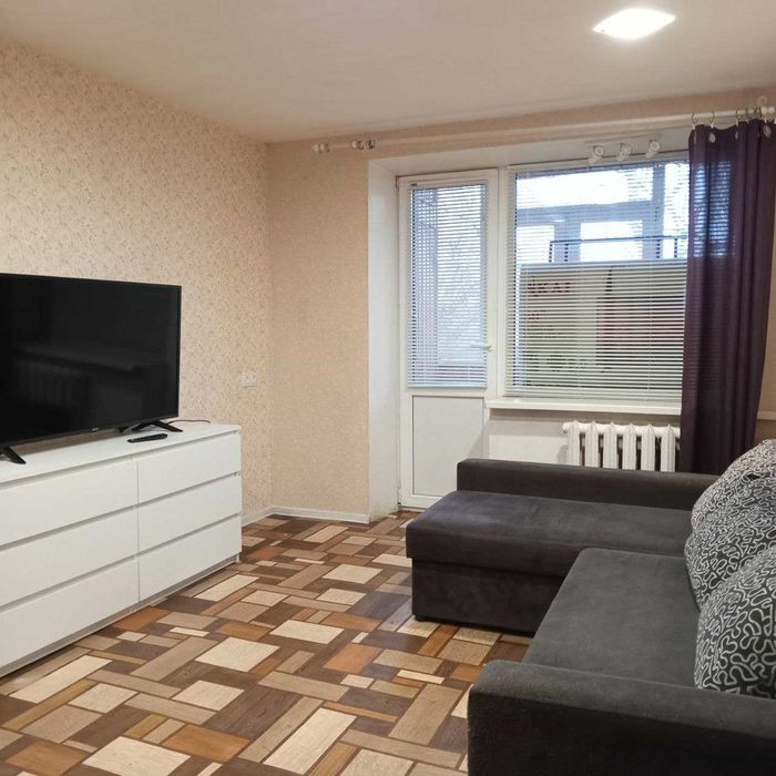 ЗДАМ красиву 2 Кім.Кв(Сучас.РЕМОНТ)Меблі,Пральна,Холодильк)Світло 24-7