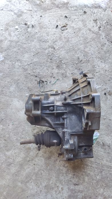 Skrzynia biegów manualna land Rover Freelander 1 I 2.0 do 98km rg9