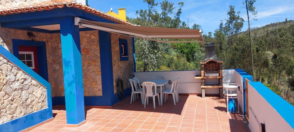 Casa típica de aldeia a 300mt da albufeira de Castelo do Bode