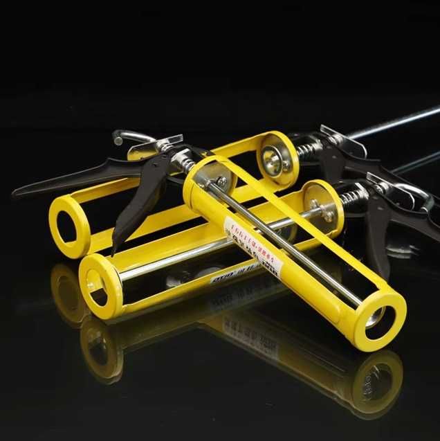 Wyciskacz pistolet do silikonu kleju fug akrylu gęstych mas lekki