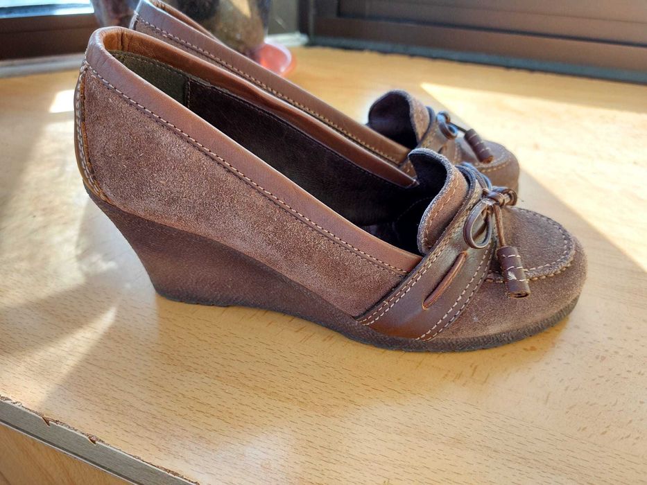 Sapatos com Cunha Castanhos, Usados Apenas Uma Vez NOVO PREÇO