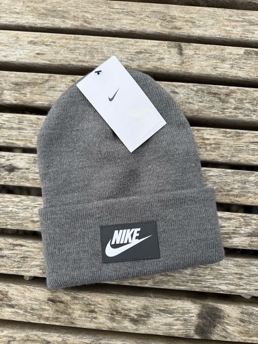 Шапка унісекс Nike Nsw Cuff Beanie Fut Flash Fs Grey [DO8145-071]