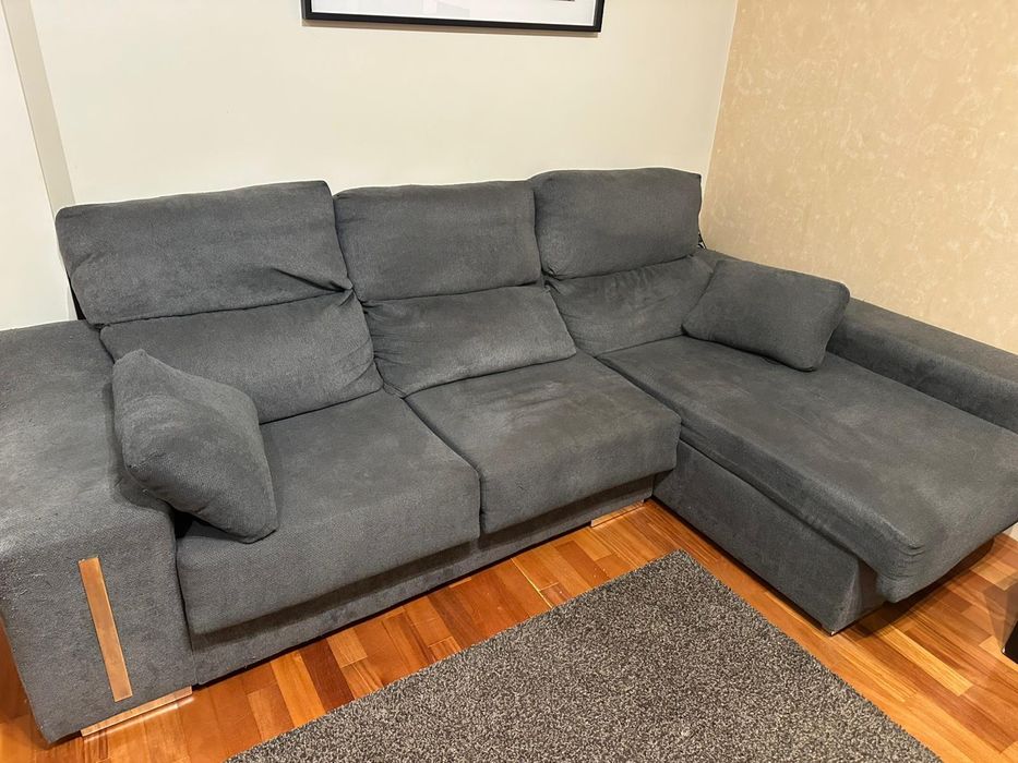 Sofá com chaise longue