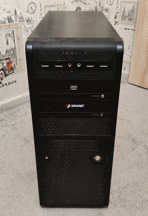 PC Intel i7 | PC AMD Athlon II X2