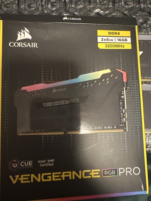 Pamieć ram VENGEANCE PRO  16 oraz 8 gb