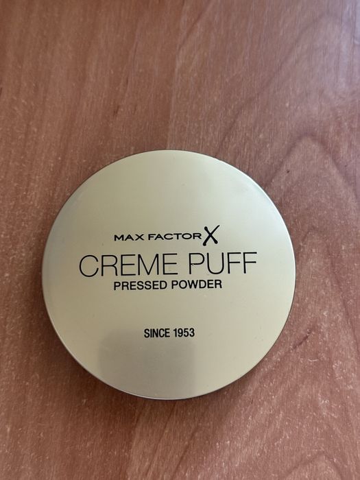 Max Factor Creme Puff Pressed Powder 05
