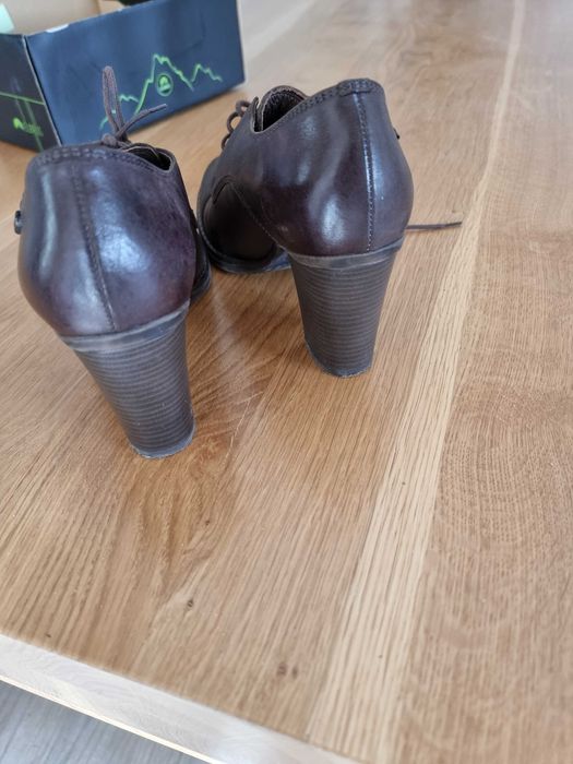 Buty damskie Lasocki 37