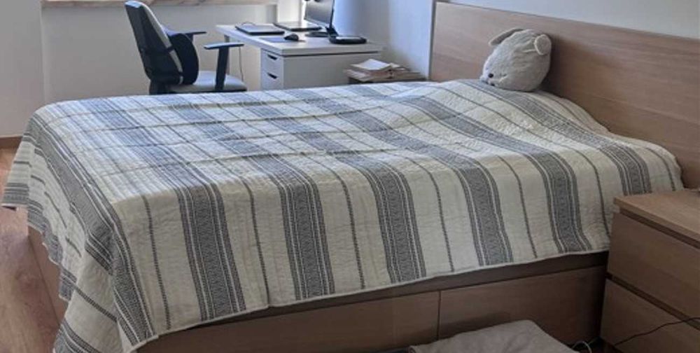 Estrutura de cama IKEA Malm (para colchão de tamanho padrão 160 x 200 cm) com 4 gavetas de arrumação (colchão não incluído)