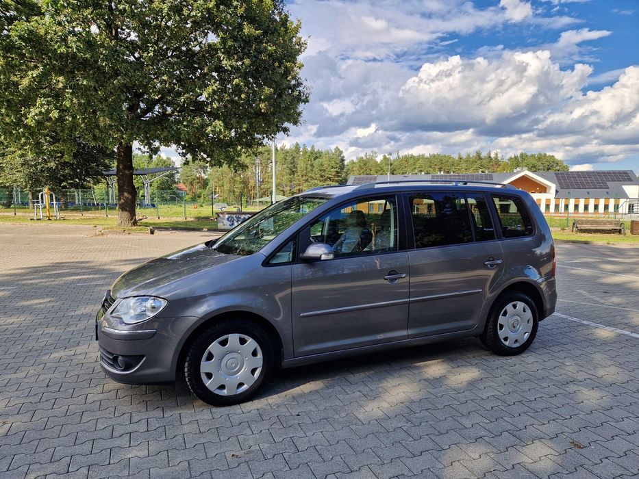 wvolkswagen turan 7 osób stan niemiecki perfekcja  automat  dsg