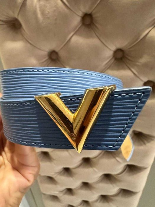 Оригинальный ремень Louis Vuitton Essential (M9024, размер 90/36)