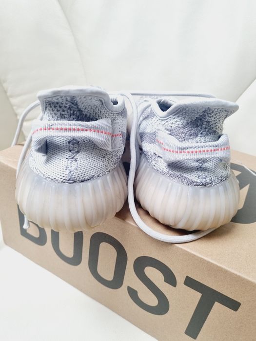 Adidas orginals Yeezy Boost 350 v2 bluetint