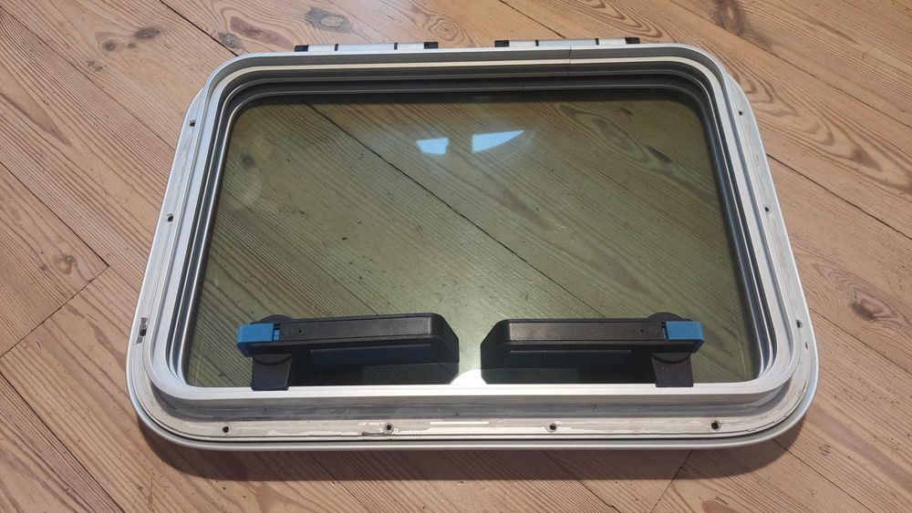 Luk jachtowy GEBO 320x450