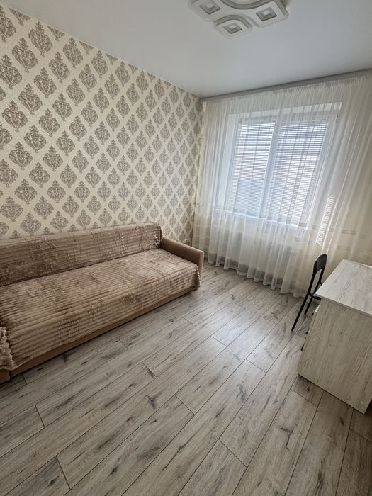 Квартира 2-ка  посуточно  на Мира Метро Индустриальная Новострой