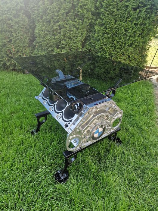 Stolik z Silnika BMW V8 CHROM