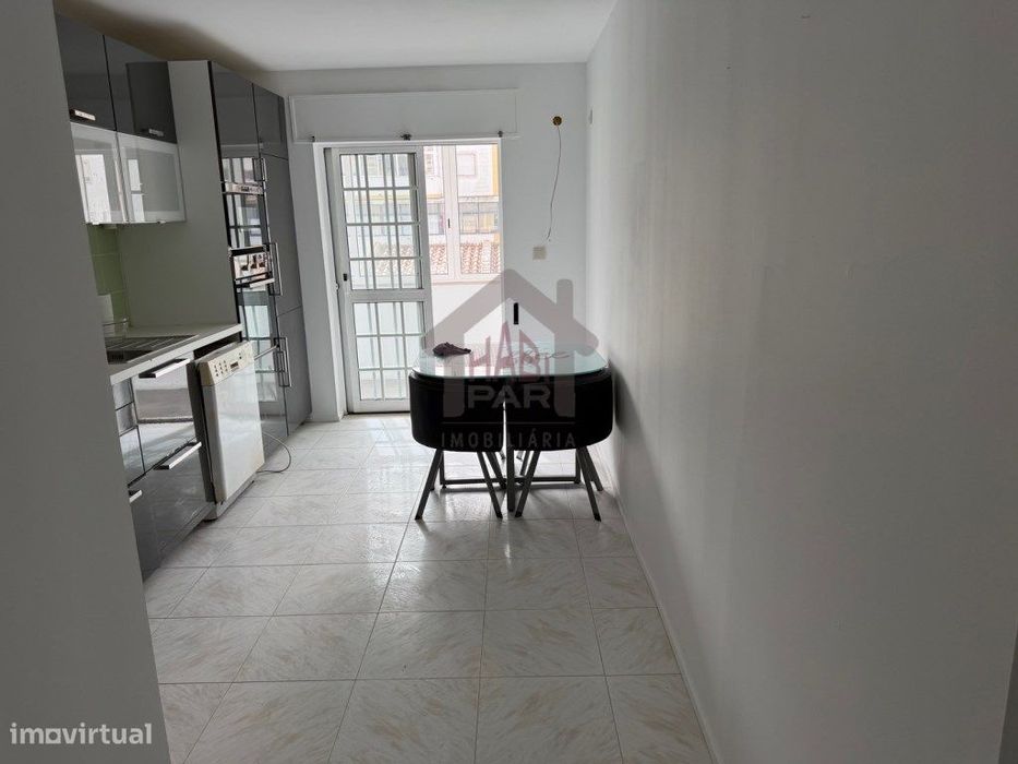 Excelente T2+1 Na Urbanização do Brejo