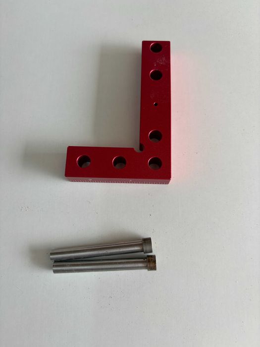 Mini Esquadro Precisão Alumínio Vermelho com Pinos Guia